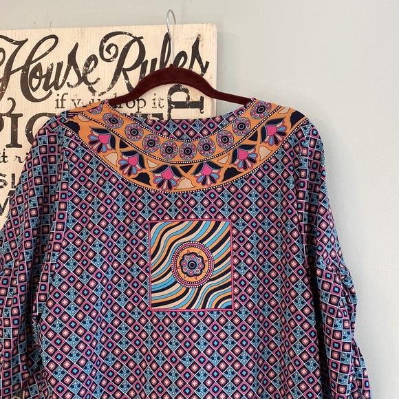 Urban Coco XXL Tunic Style Blouse or Cover Up - Picture 8 of 9